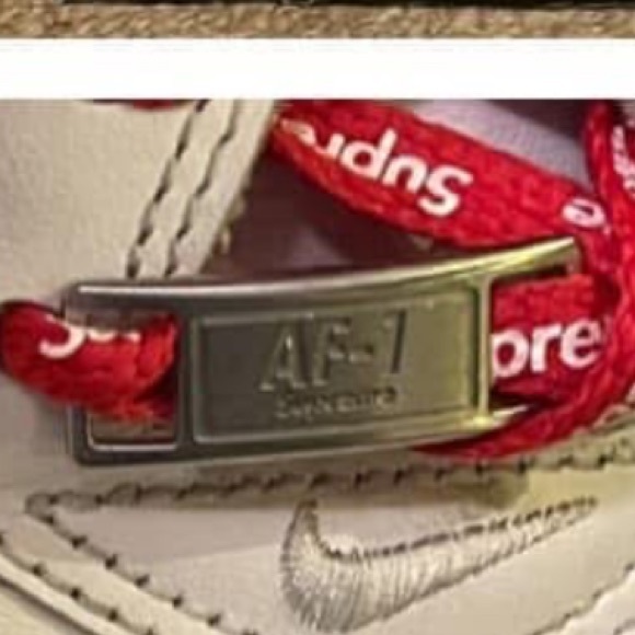 Air Force 1 low Supreme - size 11 - Picture 4 of 5